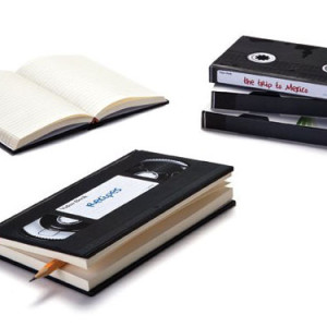 מחברת מעוצבת בצורת ודיאו