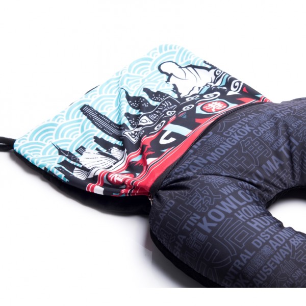 כרית צוואר בעלת שני מצבים לראש ולצוואר  קלה ונוחה לנשיאה  שטח מיתוג גדול.